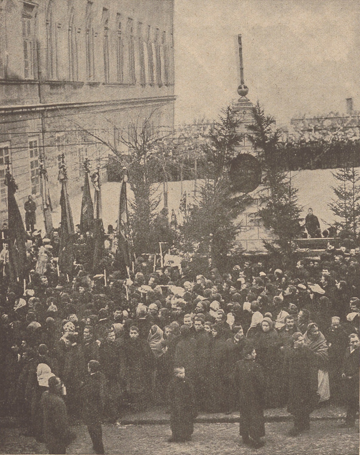 Epiphany celebration near the City Hall in 1902