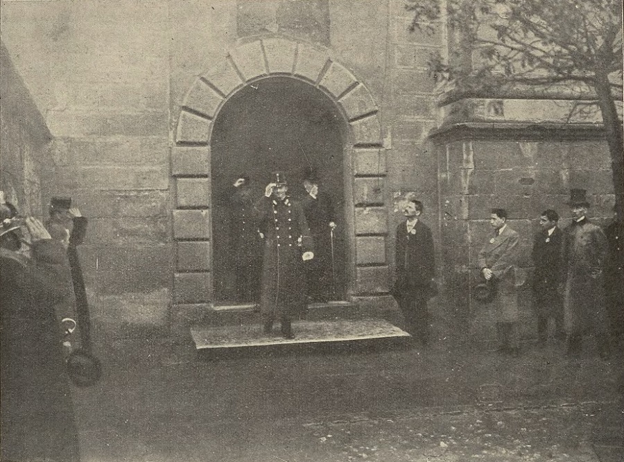 Archduke Karl is leaving the Bernardine church in Lviv